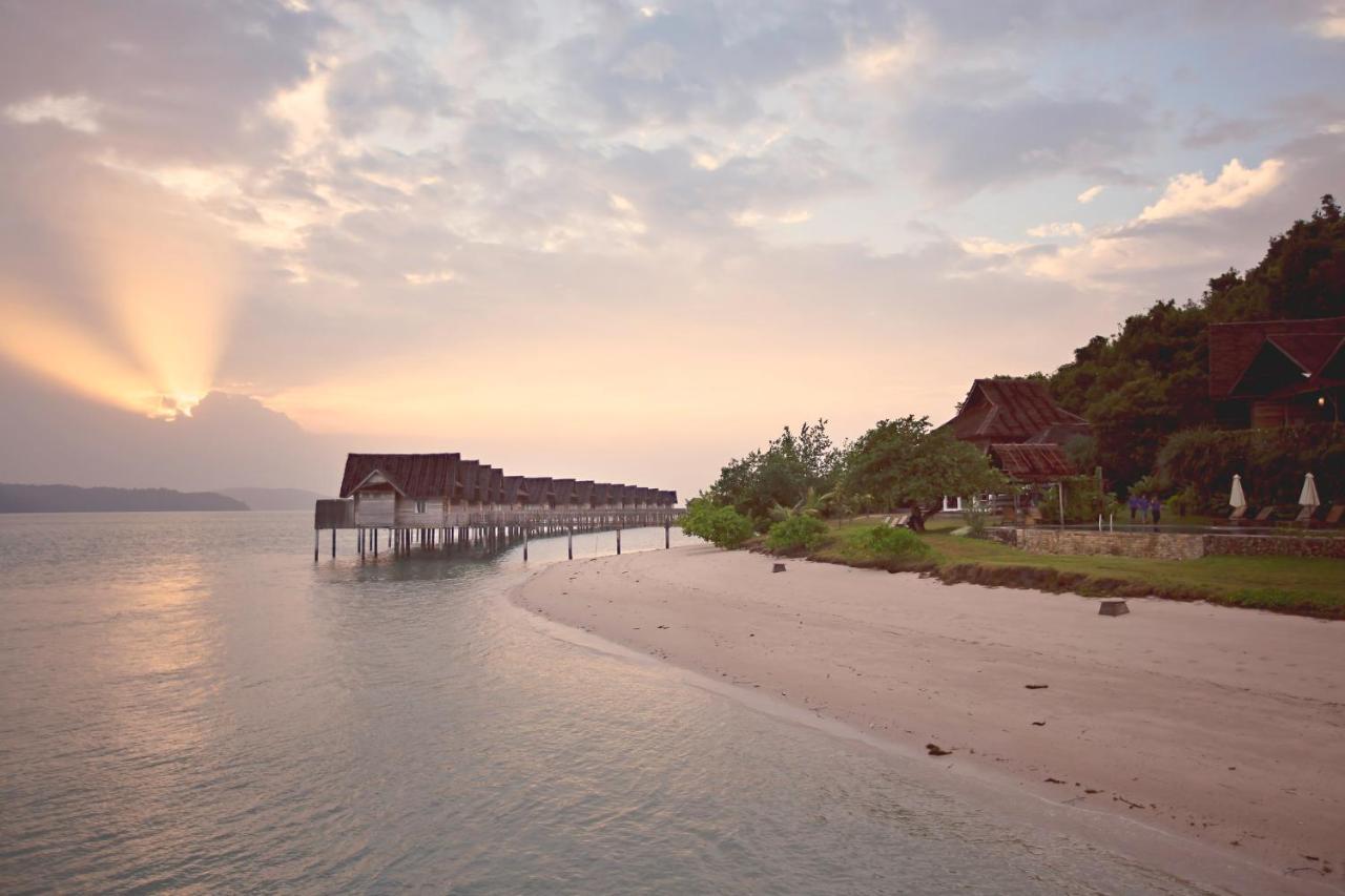 Telunas Private Island Sugi Екстериор снимка